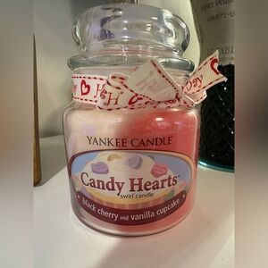 Yankee Candle Rare Candy Hearts Valentine Black Cherry & Vanilla Cup 14.5 oz NEW